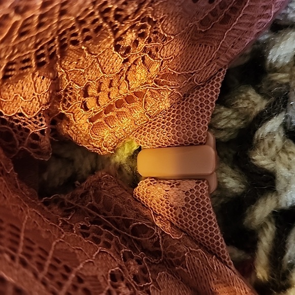 Victoria Secret demi front clasping razor back 32 DDD bra. - Picture 3 of 8